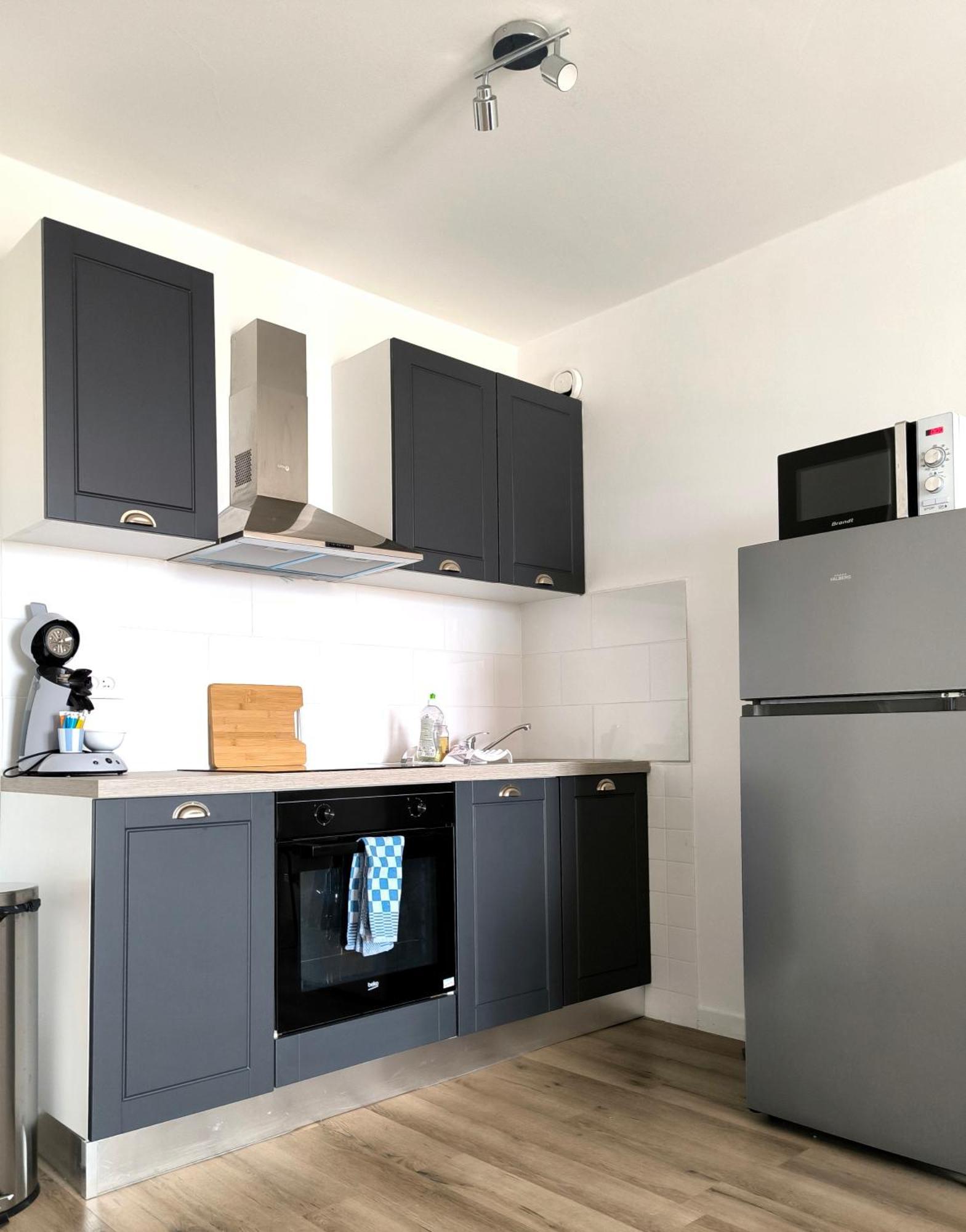 Apartamento Joli T2 Lumineux Avec Balcon Et Wifi - Proche Cv Aix-en-Provence Exterior foto