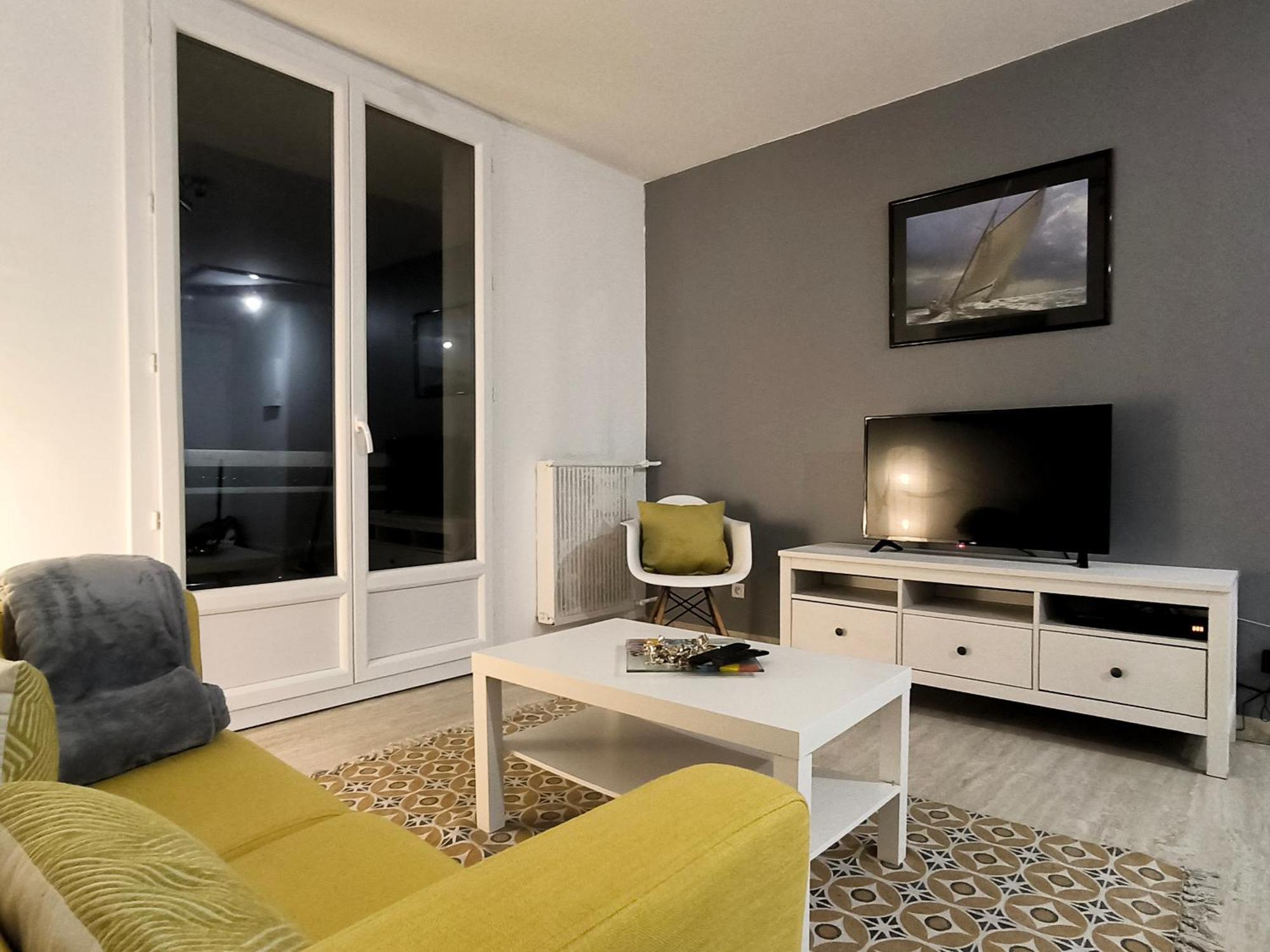 Apartamento Joli T2 Lumineux Avec Balcon Et Wifi - Proche Cv Aix-en-Provence Exterior foto